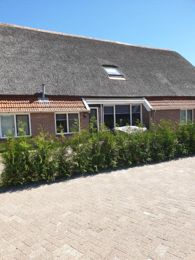 Landelijk Gelegen Boerderij Aan De Pothofweg Apartment Anevelde Luaran gambar