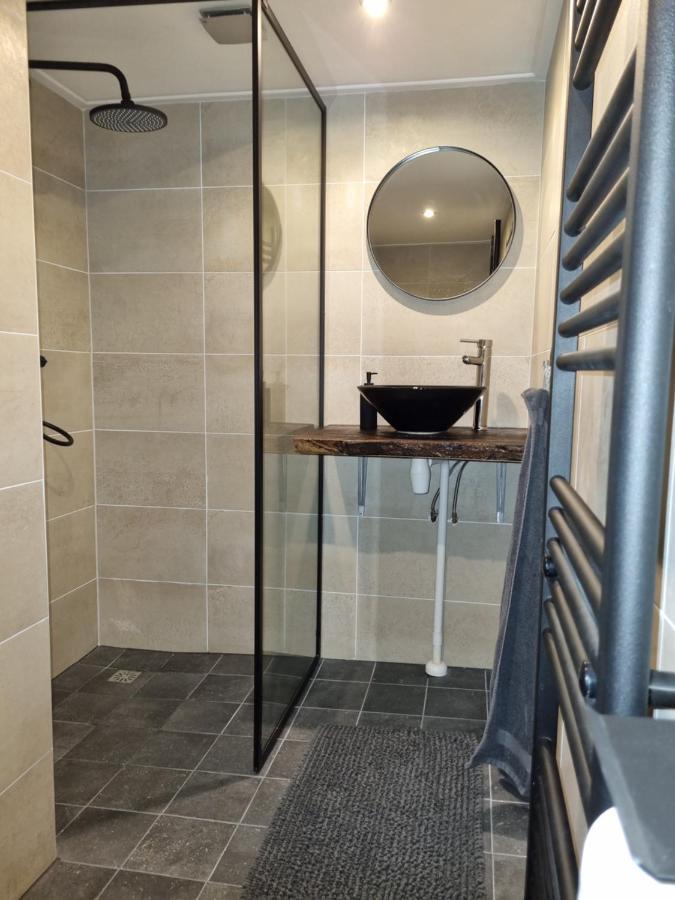 Landelijk Gelegen Boerderij Aan De Pothofweg Apartment Anevelde Luaran gambar